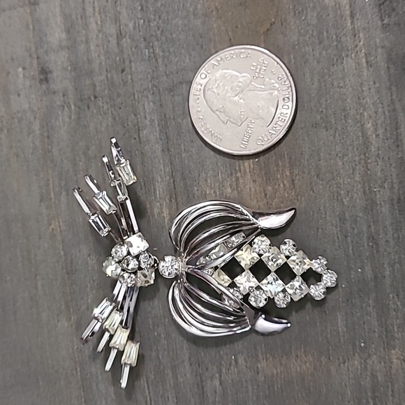 Sterling Silver Phyllis Brooch - Picture 4 of 4